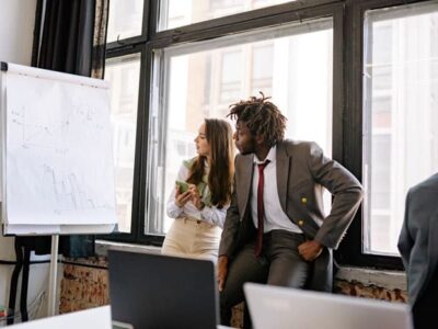 Explore The Best 2025 Online Courses for School-Leavers