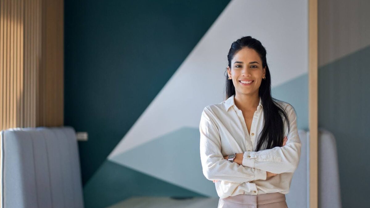 How a Postgraduate Diploma in Business Management Advances Your Career